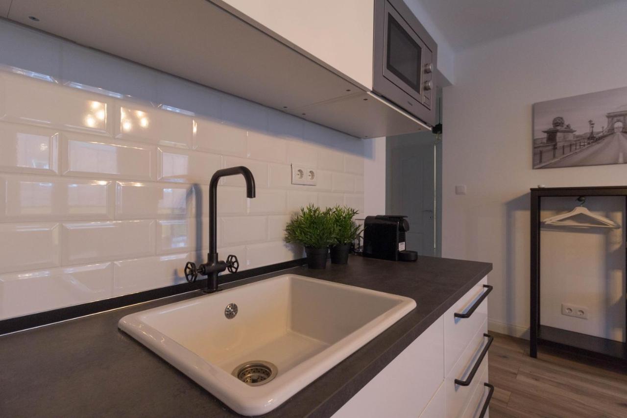 Standard Apartment By Hi5 - Madach بودابست المظهر الخارجي الصورة